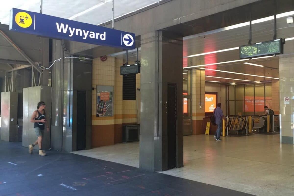 A Comfy & Modern Near Darling Harbour Sydney