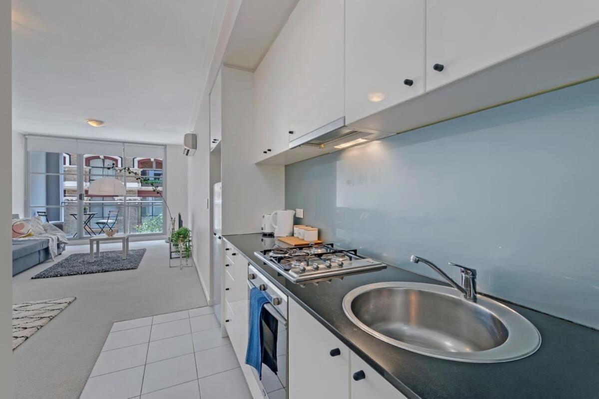 A Comfy & Modern Near Darling Harbour * Sydney