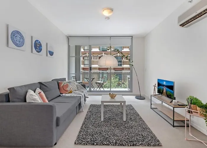 A Comfy & Modern Studio Near Darling Harbour