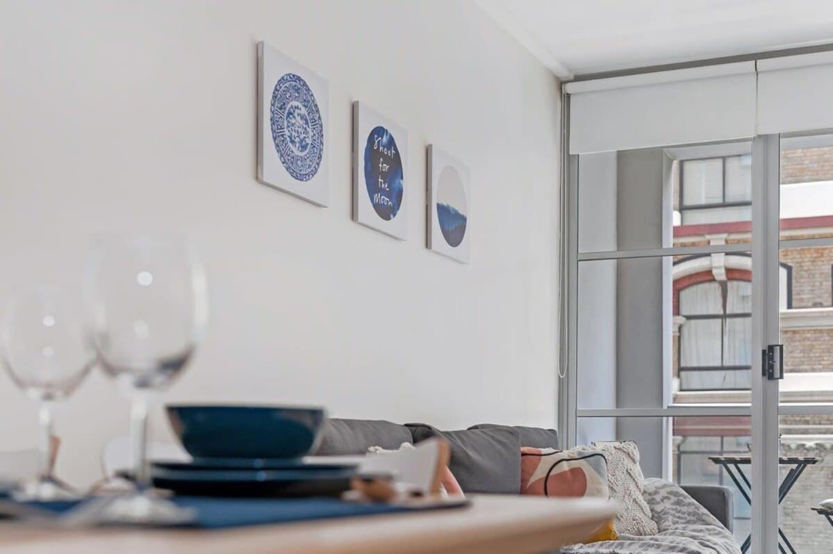 Apartment A Comfy & Modern Near Darling Harbour *